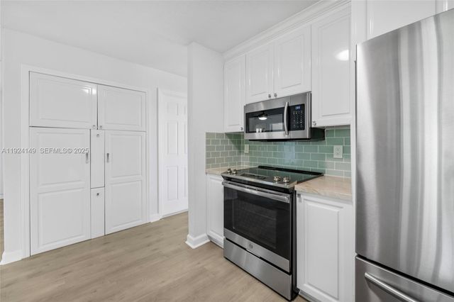 1131 NW 90th Way, Plantation, FL 33322