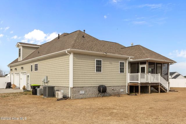 2889 Beddard Road, Grimesland, NC 27837