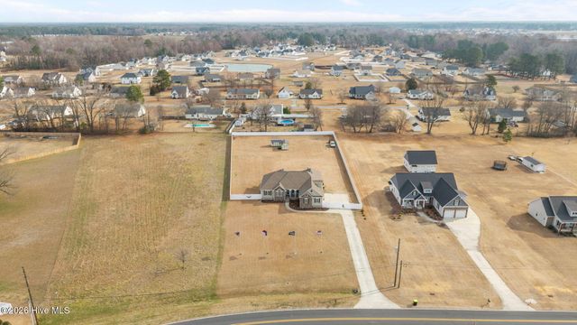 2889 Beddard Road, Grimesland, NC 27837