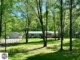 4607 Del Mason Road, Bellaire, MI 49615
