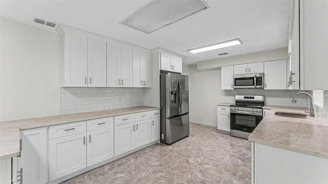 7209 GROVE WAY, Lakeland, FL 33810