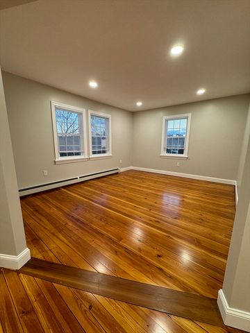 23 Seaview St 23, Plymouth, MA 02360