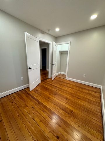 23 Seaview St 23, Plymouth, MA 02360