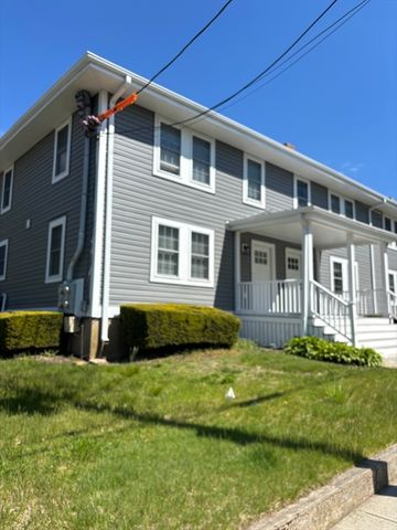 23 Seaview St 23, Plymouth, MA 02360