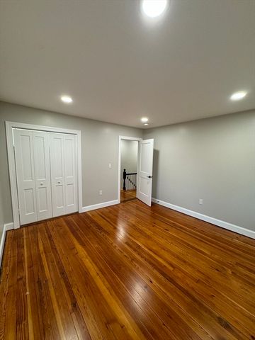 23 Seaview St 23, Plymouth, MA 02360