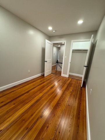 23 Seaview St 23, Plymouth, MA 02360