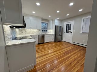 23 Seaview St 23, Plymouth, MA 02360