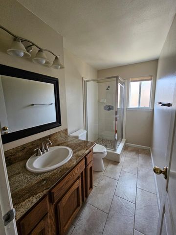 2237 Jon Dr, Fresno, CA 93720