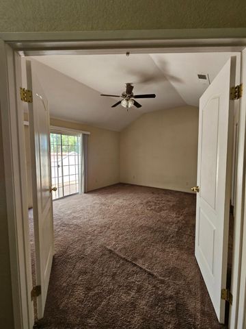 2237 Jon Dr, Fresno, CA 93720