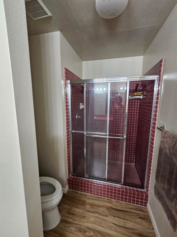 2237 Jon Dr, Fresno, CA 93720