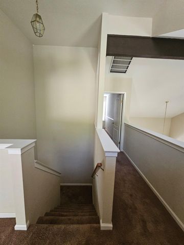 2237 Jon Dr, Fresno, CA 93720