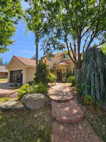 2237 Jon Dr, Fresno, CA 93720
