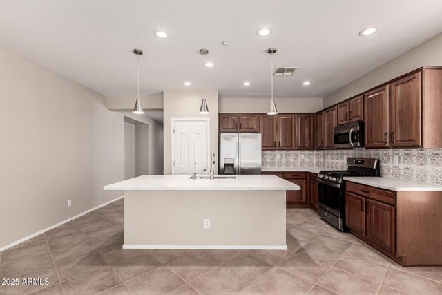 1744 W Turtle Hill Drive, Anthem, AZ 85086