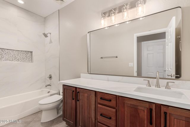 1744 W Turtle Hill Drive, Anthem, AZ 85086