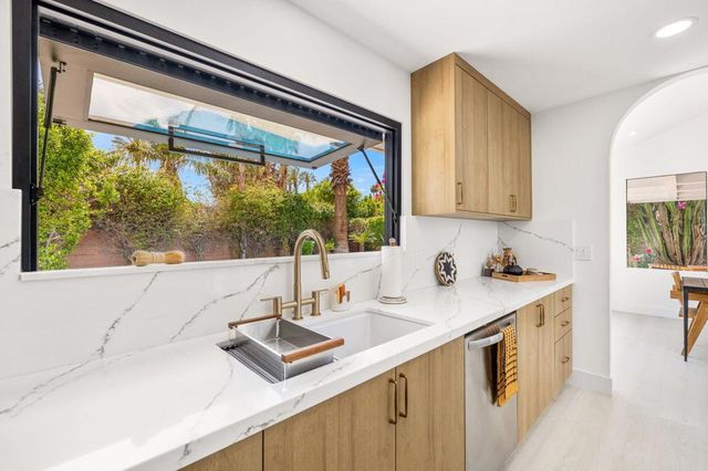 34 Lincoln Place, Rancho Mirage, CA 92270