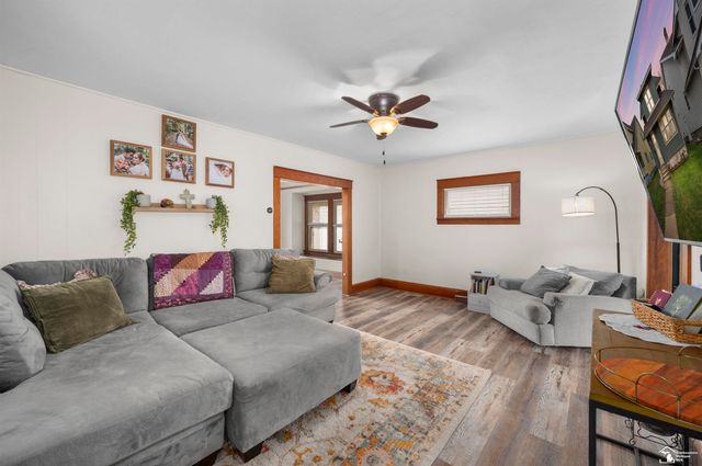 408 Riverview Avenue, Monroe, MI 48162