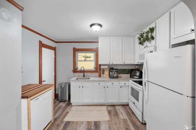 408 Riverview Avenue, Monroe, MI 48162