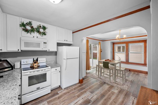 408 Riverview Avenue, Monroe, MI 48162