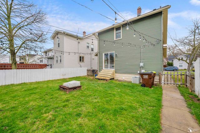 408 Riverview Avenue, Monroe, MI 48162