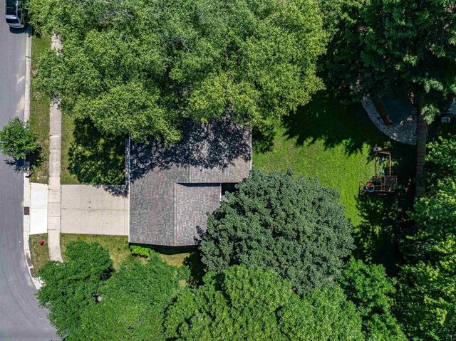 6921 Stratford Drive, Madison, WI 53719