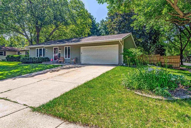 6921 Stratford Drive, Madison, WI 53719
