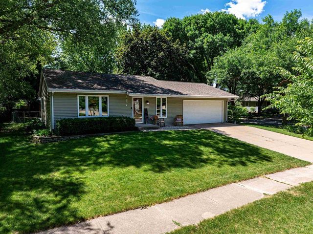 6921 Stratford Drive, Madison, WI 53719