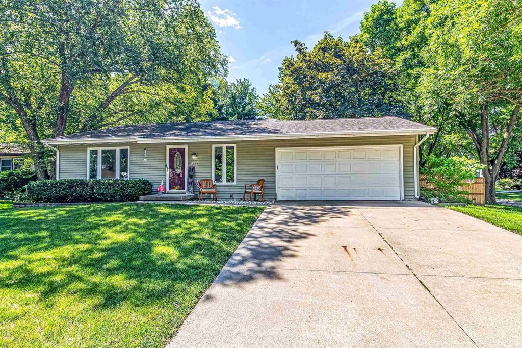 6921 Stratford Drive, Madison, WI 53719