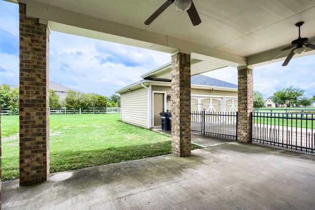 5106 Water Oak Crescent, Fulshear, TX 77441