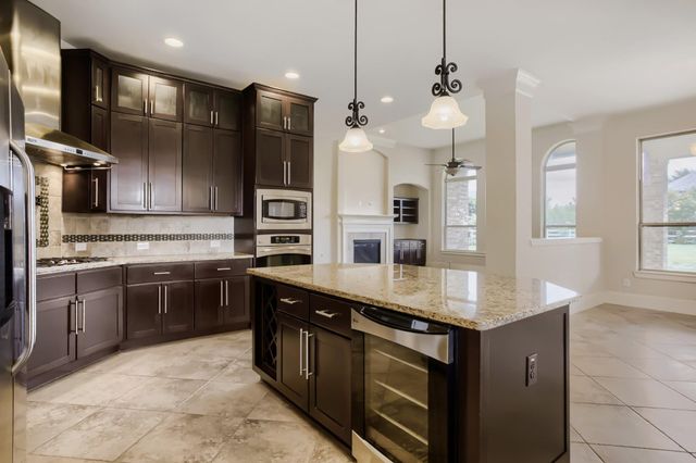 5106 Water Oak Crescent, Fulshear, TX 77441