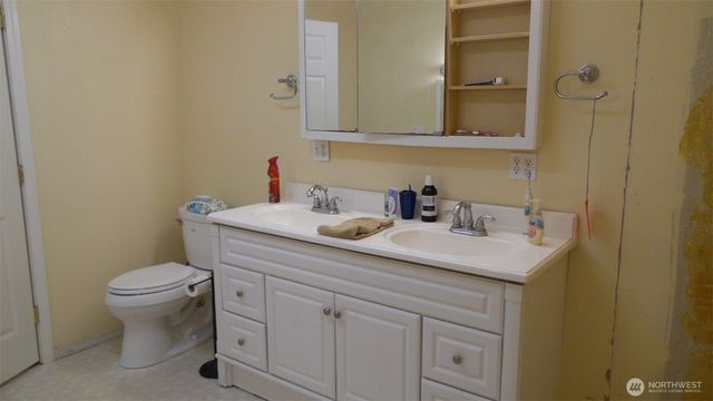 117 Greenwood Avenue, Randle, WA 98377