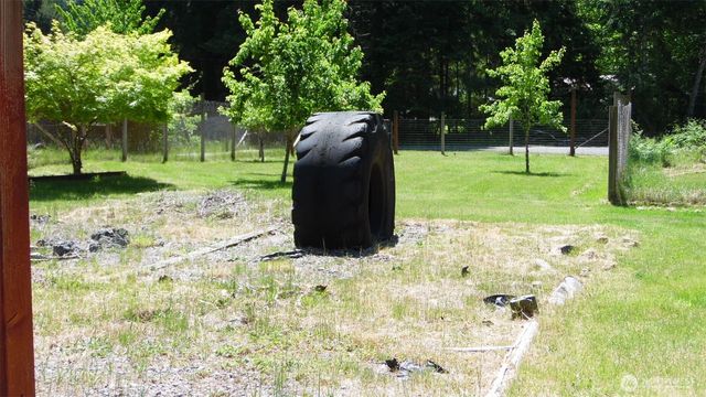 117 Greenwood Avenue, Randle, WA 98377