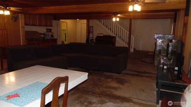 117 Greenwood Avenue, Randle, WA 98377