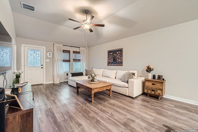 538 Retama Pass, San Antonio, TX 78219