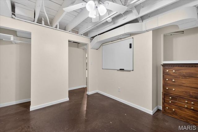 1158 N Geyer Road, Kirkwood, MO 63122