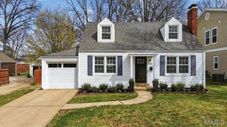 1158 N Geyer Road, Kirkwood, MO 63122