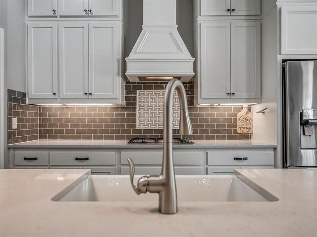 5736 Asheville Way, Choctaw, OK 73020