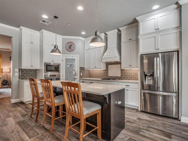 5736 Asheville Way, Choctaw, OK 73020