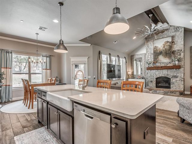 5736 Asheville Way, Choctaw, OK 73020