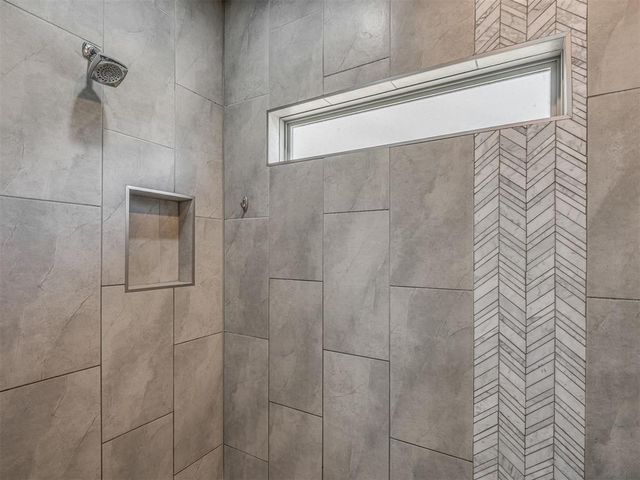 5736 Asheville Way, Choctaw, OK 73020