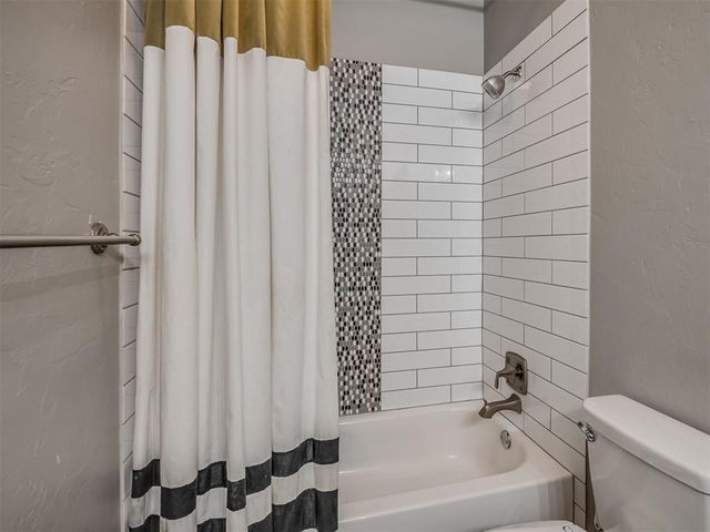 5736 Asheville Way, Choctaw, OK 73020