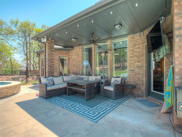 5736 Asheville Way, Choctaw, OK 73020