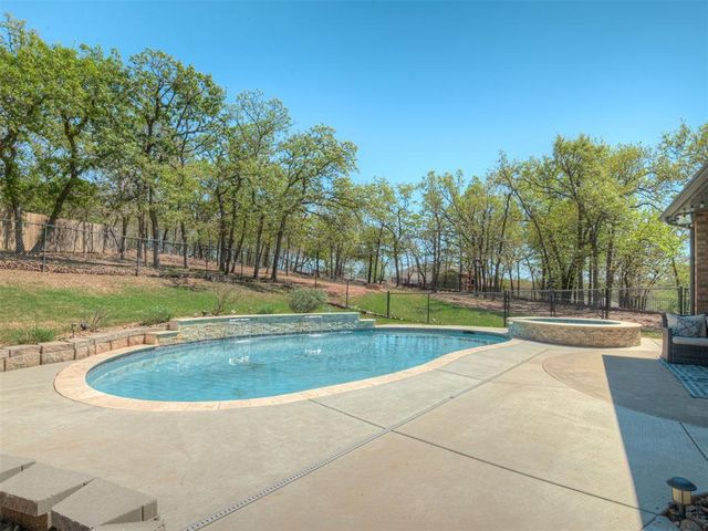 5736 Asheville Way, Choctaw, OK 73020