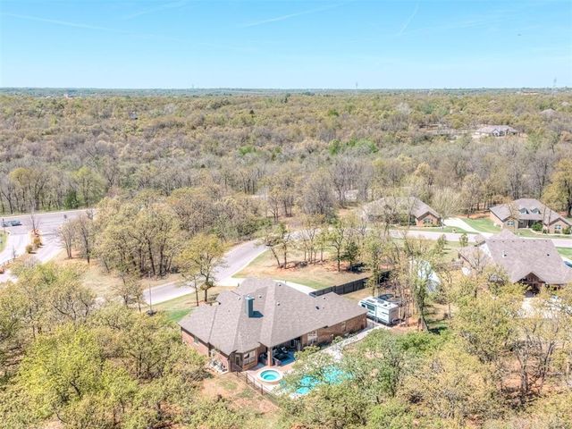 5736 Asheville Way, Choctaw, OK 73020