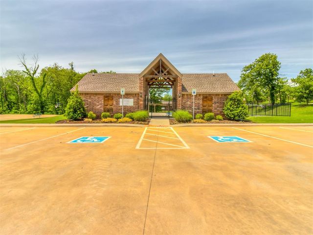 5736 Asheville Way, Choctaw, OK 73020