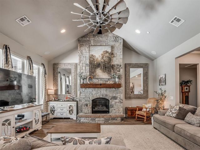 5736 Asheville Way, Choctaw, OK 73020