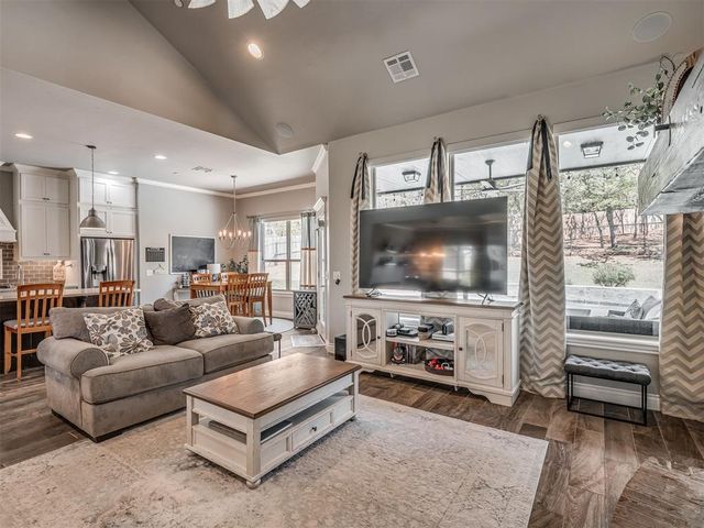 5736 Asheville Way, Choctaw, OK 73020