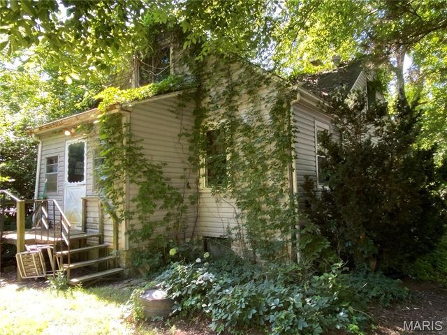 311 S Belt W, Belleville, IL 62220