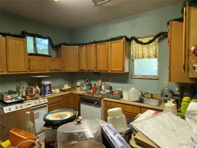 311 S Belt W, Belleville, IL 62220
