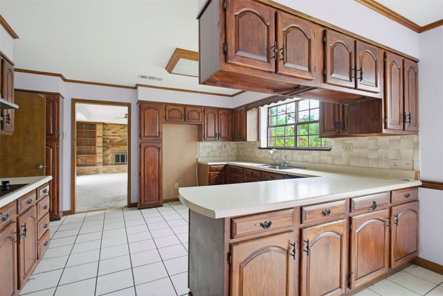 220 Green Ridge Drive, Double Oak, TX 75077