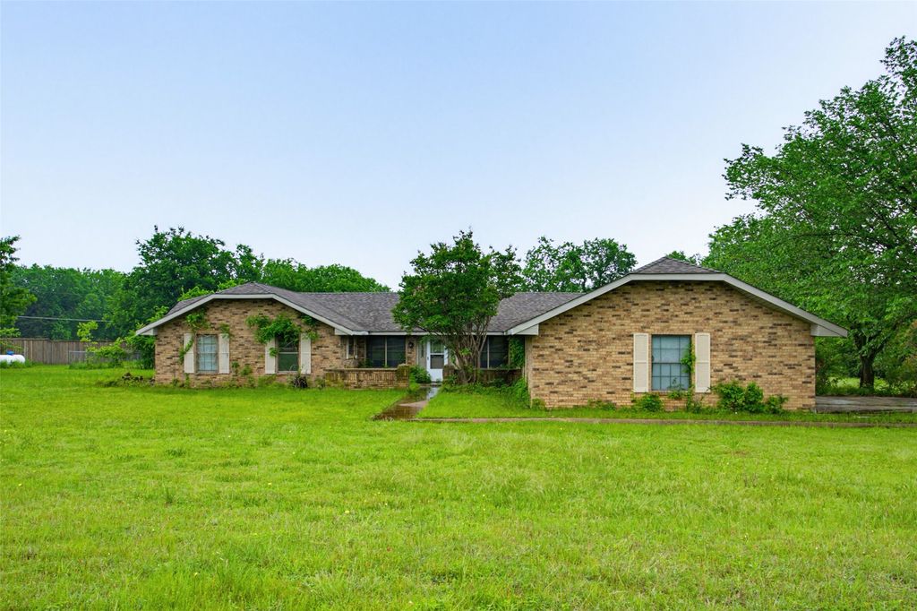 220 Green Ridge Drive, Double Oak, TX 75077